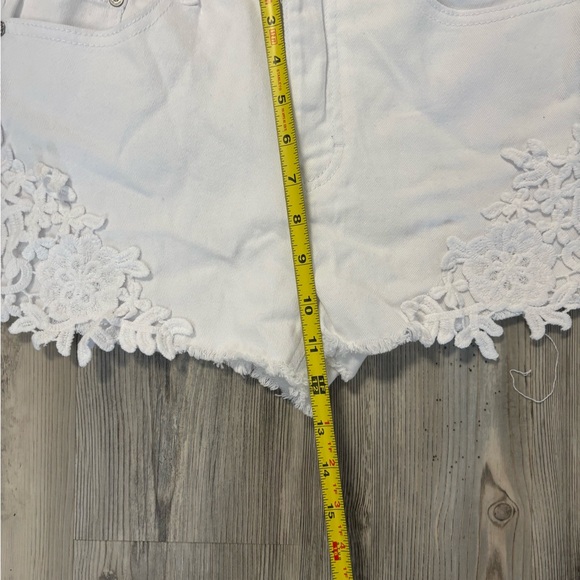 Almost Famous White Jean Shorts with Lace Trim - Picture 6 of 8